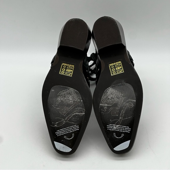 Free People Rory Studded Shoe Boots. Size 6 - Picture 7 of 10